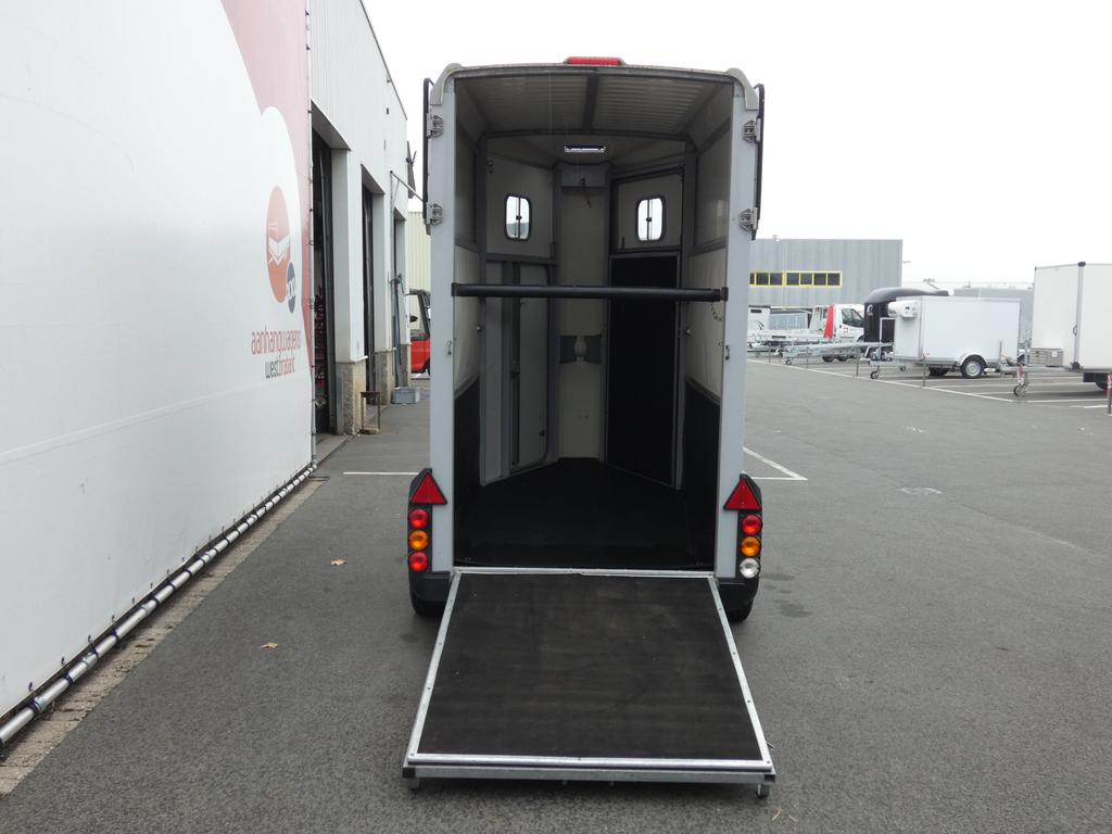 Ifor-Williams Paardentrailer tandemas 308x130x220cm 1600kg